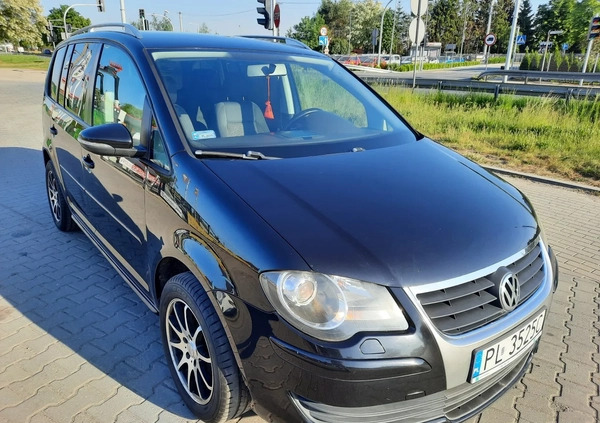 Volkswagen Touran cena 20900 przebieg: 302875, rok produkcji 2010 z Lędziny małe 667